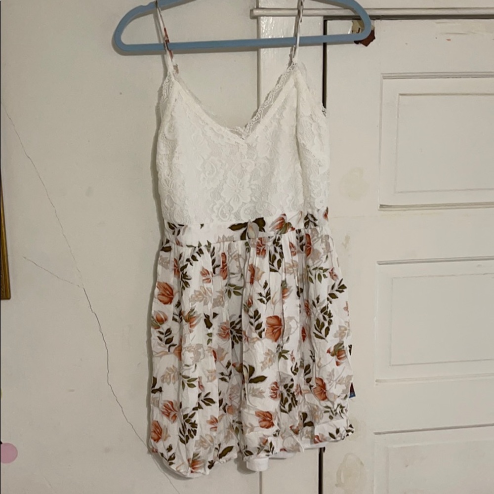 white fall pattern strappy mini v-neck dress